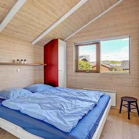 2 Bedroom Stunning Home In Sjolund *